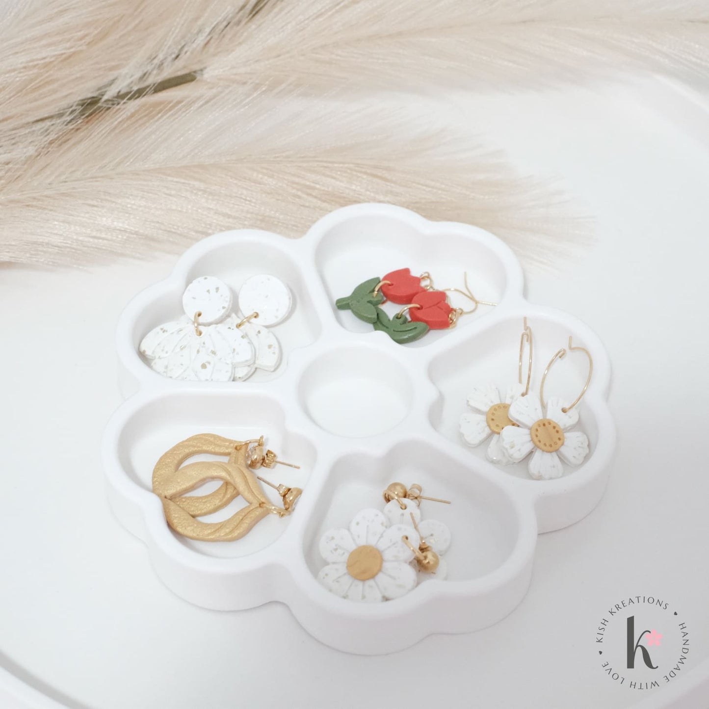 Blossom Multi-compartment Tray | Plain Design - Kish Kreations - Blossom Dish, Flower Dish, Homewares, Jewellery Dish, Jewellery Tray, Personalised Ring Dish Australia, Personalised Tray, trinket dish, Trinket Trays - blossom-multi-compartment-tray-plain-design