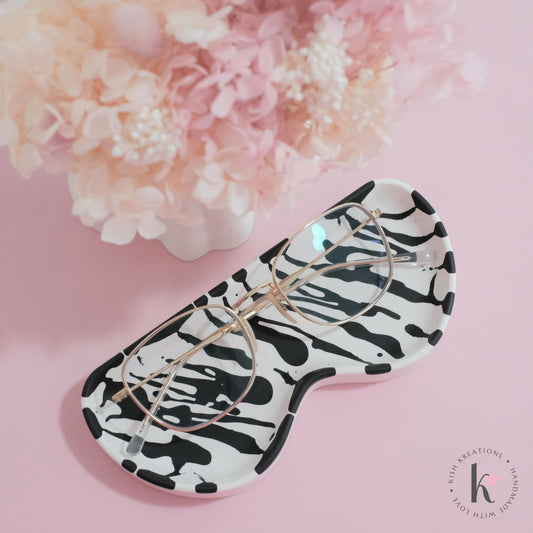 Spectacle Tray | Zebra Design - Kish Kreations - Birthday Gifts, eyeglasses organiser, Eyewear tray, Gift for the guys, Homewares, jewellery trinket dish, sunglass organiser, Trinket Trays - spectacle-tray-zebra-design