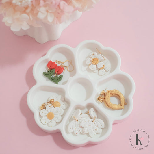 Blossom Multi-compartment Tray | Plain Design - Kish Kreations - Blossom Dish, Flower Dish, Homewares, Jewellery Dish, Jewellery Tray, Personalised Ring Dish Australia, Personalised Tray, trinket dish, Trinket Trays - blossom-multi-compartment-tray-plain-design