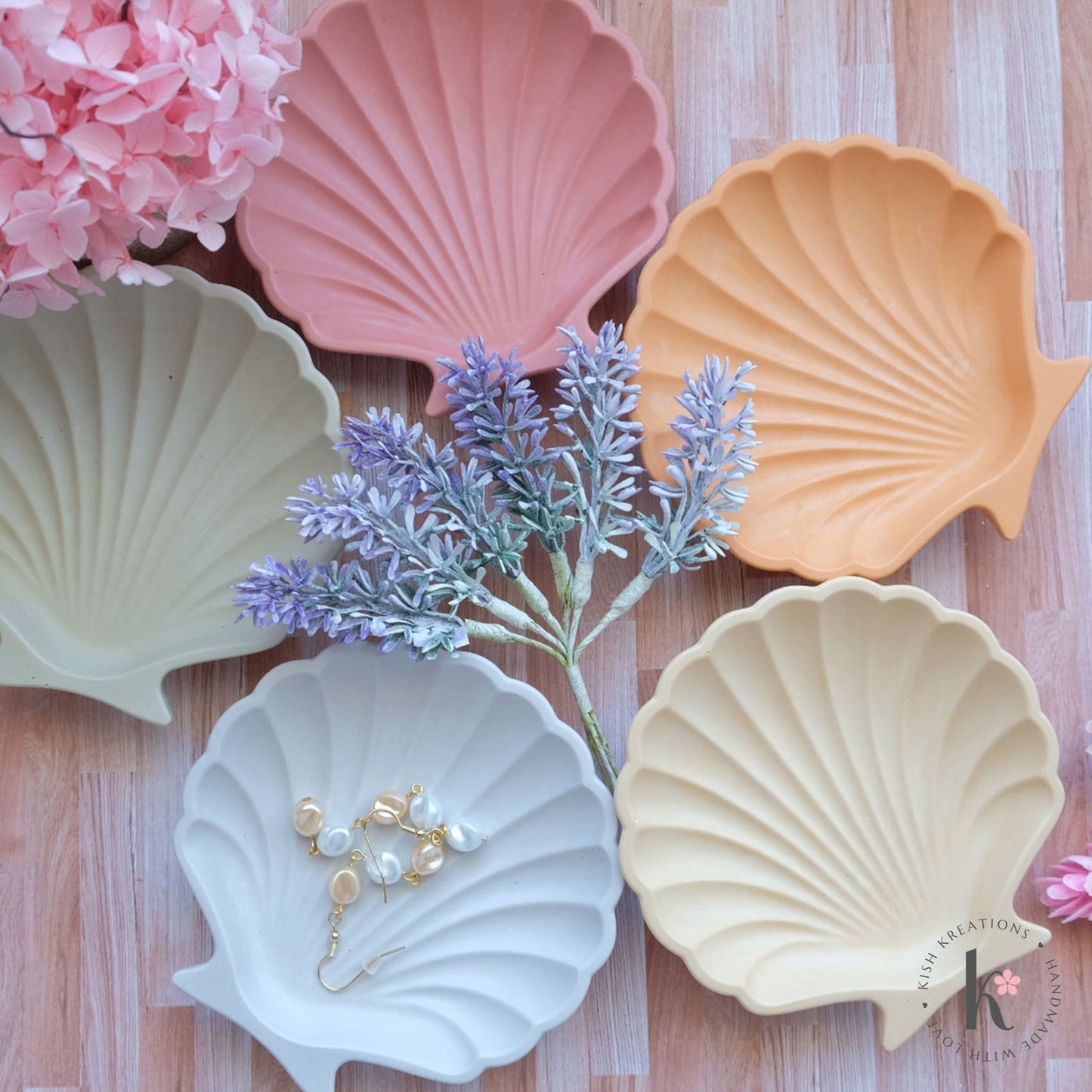 Shell Trinket Dish | Plain Design - Kish Kreations - Birthday Gifts, Coastal Decor Australia, Gifts under $15, Gifts under $20, Hamptons Decor Australia, Handmade Gifts in Australia, Homewares, Shell Dish, Trinket Trays - shell-trinket-dish